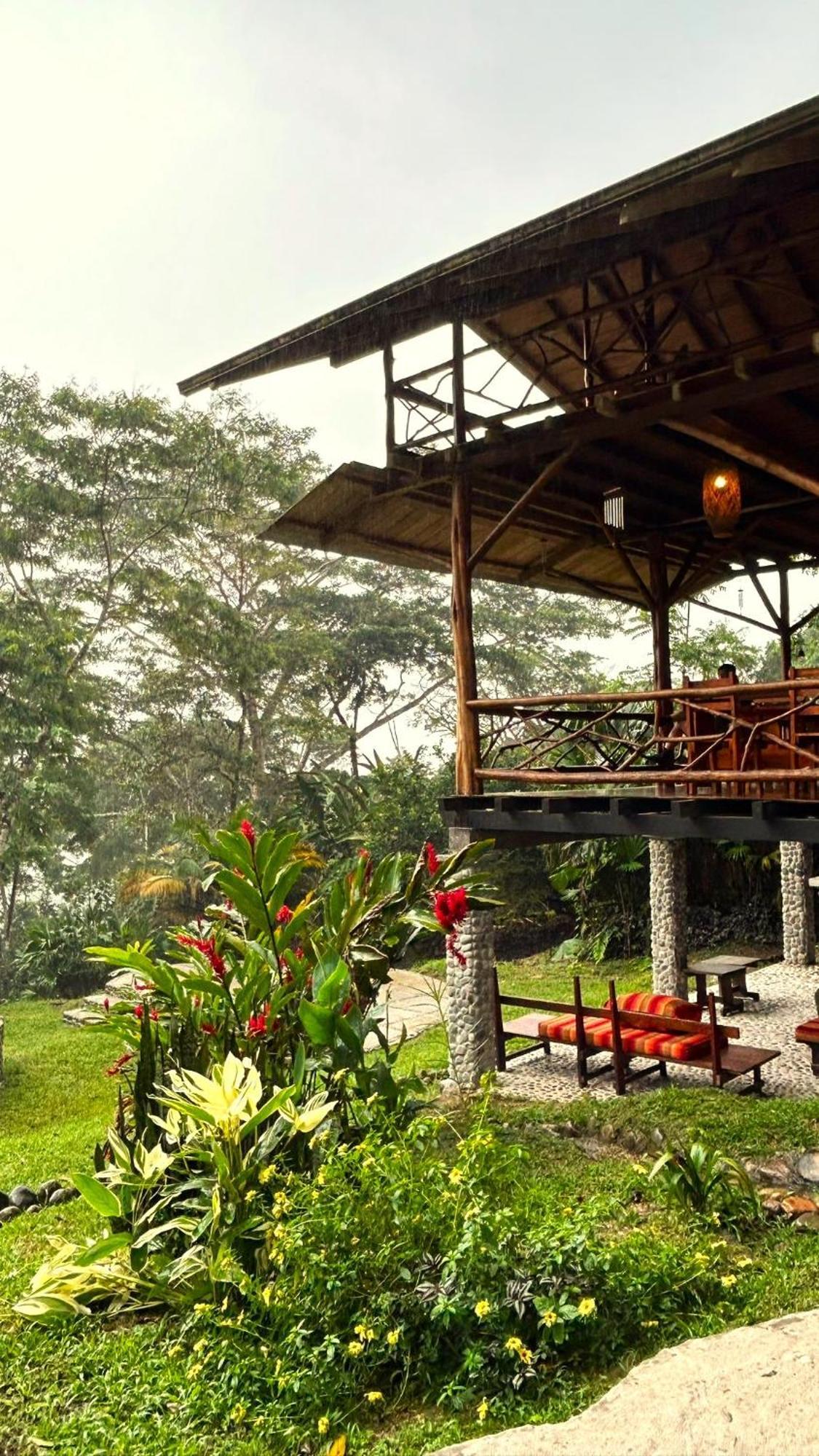 Gaia Amazon EcoLodge Ahuano Esterno foto